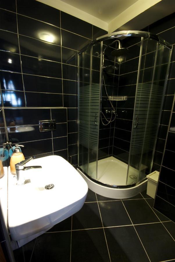 Rosemary's Private Ensuite In Old Town *
